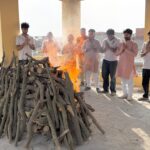 अज्ञात महिला के सिर कटे शव का राष्ट्र चेतना मिशन ने किया अंतिम संस्कार