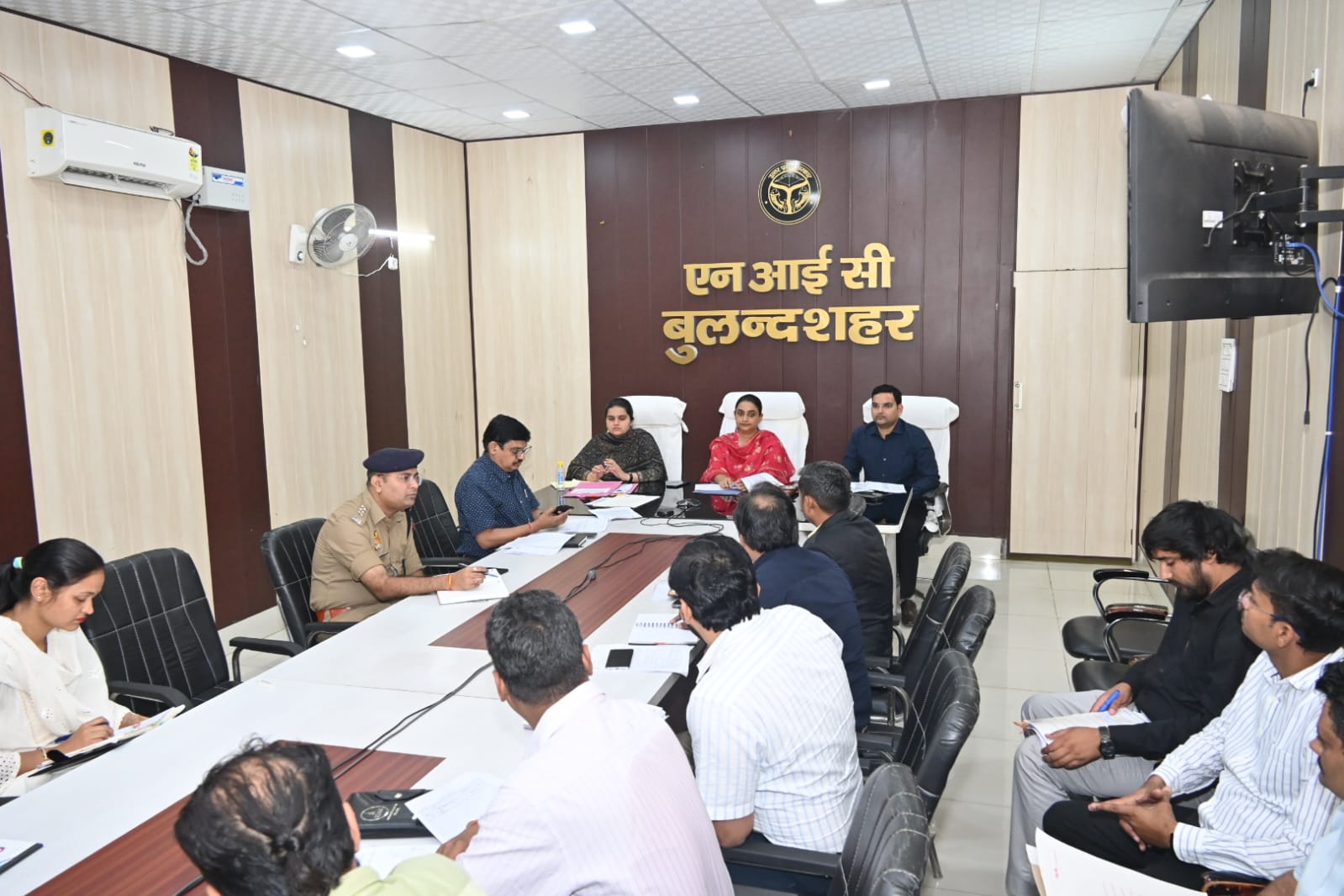 घर-घर पाइप लाइन नेचुरल गैस के कनेक्शन वितरण हेतु दिए दिशा निर्देश