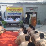 पब्लिक इंटर कालिज के पुरातन छात्र ने किया विद्यार्थीओं से संवाद