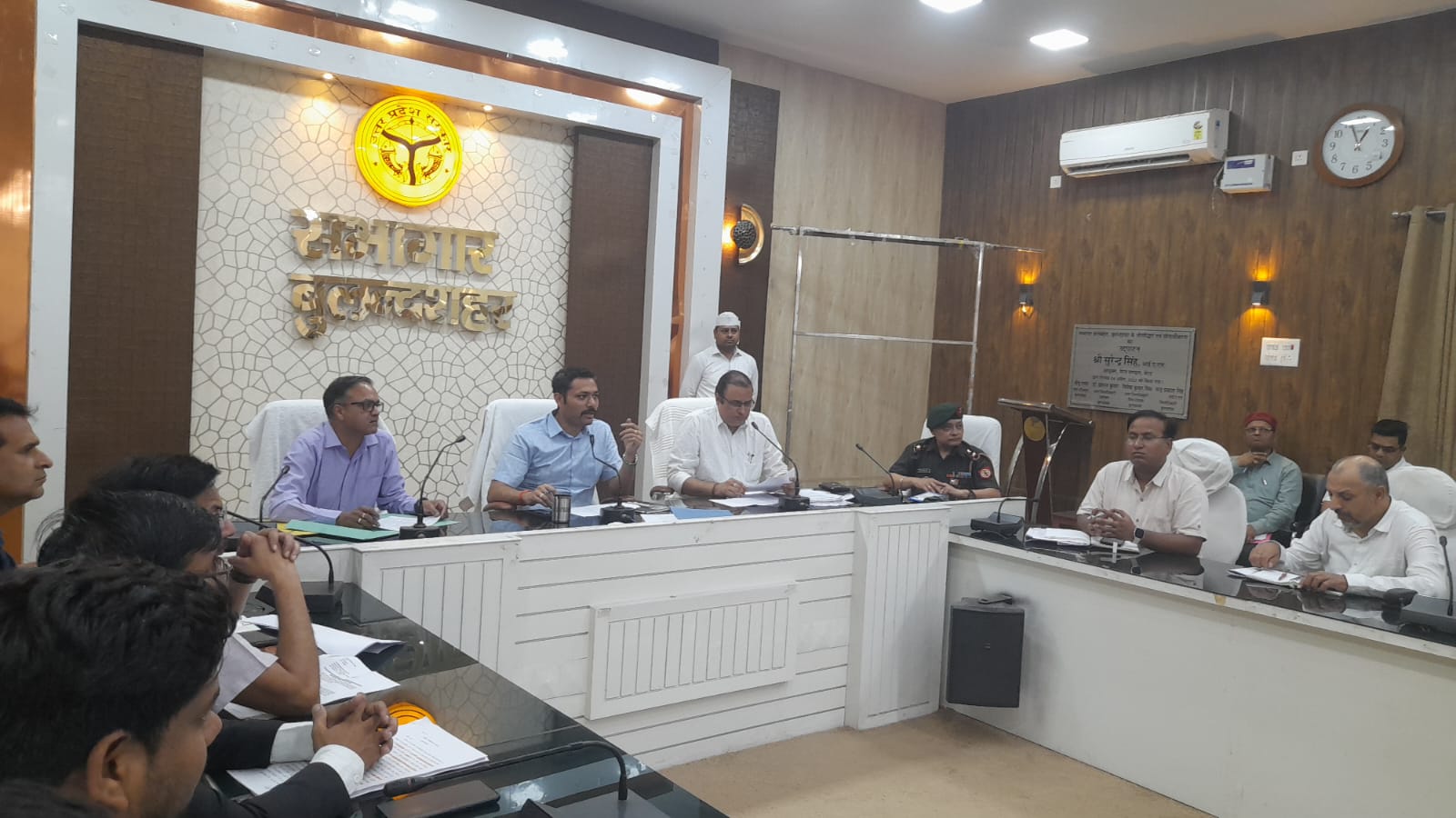 जिलाधिकारी की अध्यक्षता में जिला सैनिक कल्याण बन्धु की बैठक सम्पन्न