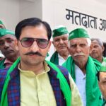 भाकियू महाशक्ति द्वारा शिकारपुर तहसीलदार गौरव बिश्नोई के खिलाफ नारेबाजी कर ज्ञापन सौंपा