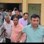 एक लाख रुपए की रिश्वत लेते मंडी सचिव रंगे हाथ गिरफ्तार