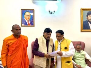 मुकेश कुमार मासूम ने खुर्जा से मेरठ तक ट्रेन चलाने और फ्लाईओवर की मांग