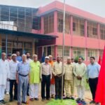 स्वतंत्रता दिवस पर सरस्वती विद्या मंदिर में ध्वजारोहण कार्यक्रम संपन्न