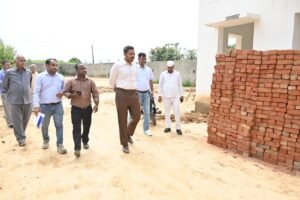 परिहवन विभाग द्वारा बनवाये जा रहो डिटेशन यार्ड/डम्पिंग यार्ड के निर्माण कार्य का स्थलीय निरीक्षण