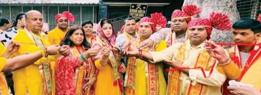 धूमधाम से निकली गई बांके बिहारी के पप्रभात फेरी और भव्य पालकी शोभायात्रा