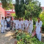 राष्ट्रीय सेवा योजना की इकाई द्वारा महाविद्यालय में चलाया स्वच्छता अभियान