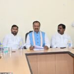 उप मुख्यमंत्री केशव प्रसाद मौर्य की अध्यक्षता में जनपदीय अधिकारियों के साथ समीक्षा बैठक सम्पन्न