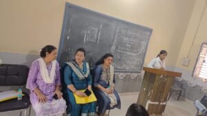 एकेपी डिग्री कॉलेज में भाषण प्रतियोगिता का आयोजन